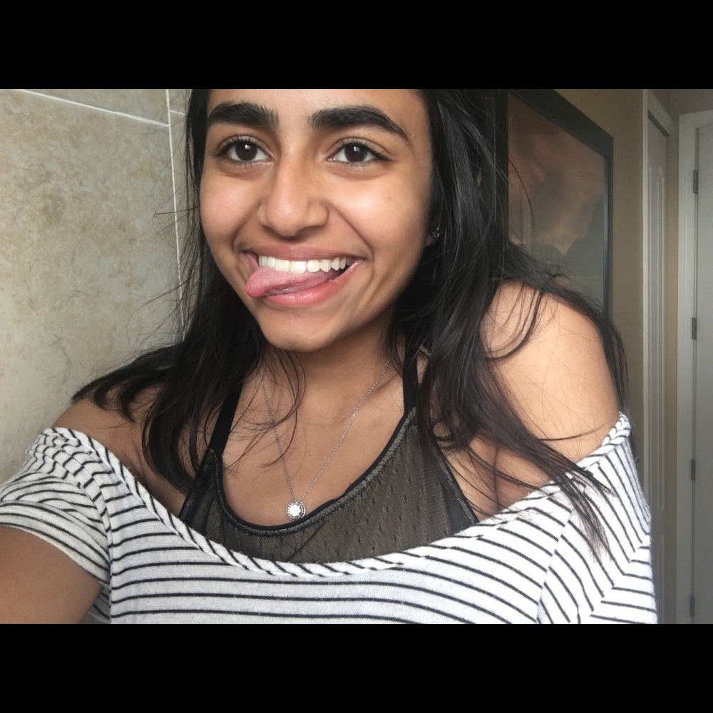 Meet your Posher, Anushka